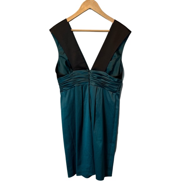 Max and Cleo black teal empire waist deep V-neck dress size 10 NWT - Picture 2 of 5
